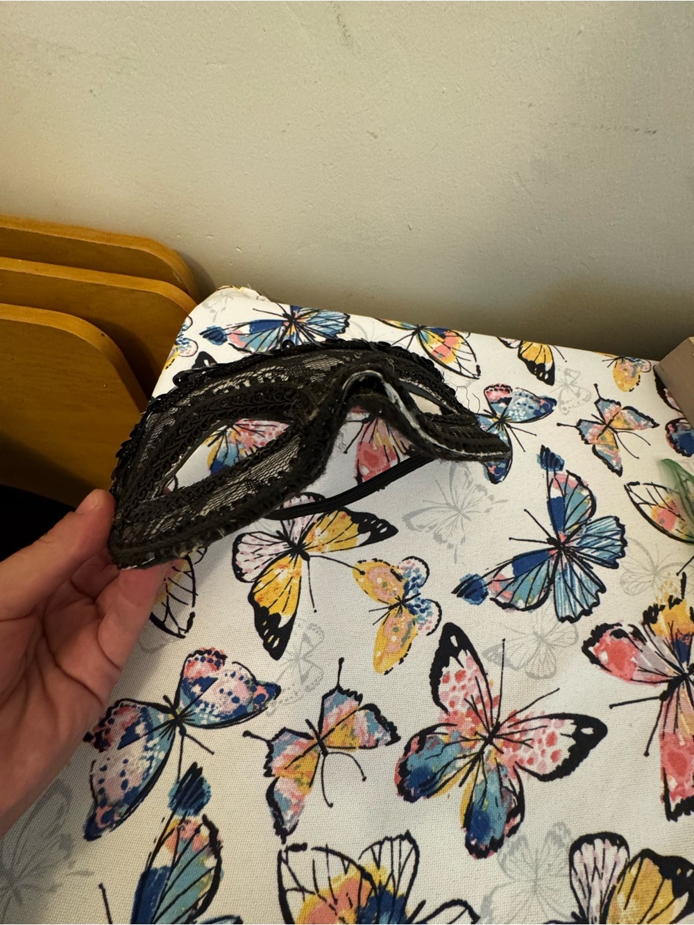 Face mask - Picture 2 of 3